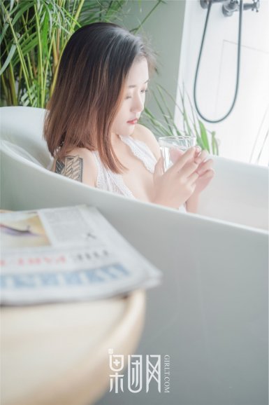 亚泰冲超失败小球迷伤心欲绝 大哭:再也不看球了“ 芒果体育官方网站”(图1) Mango Sports news